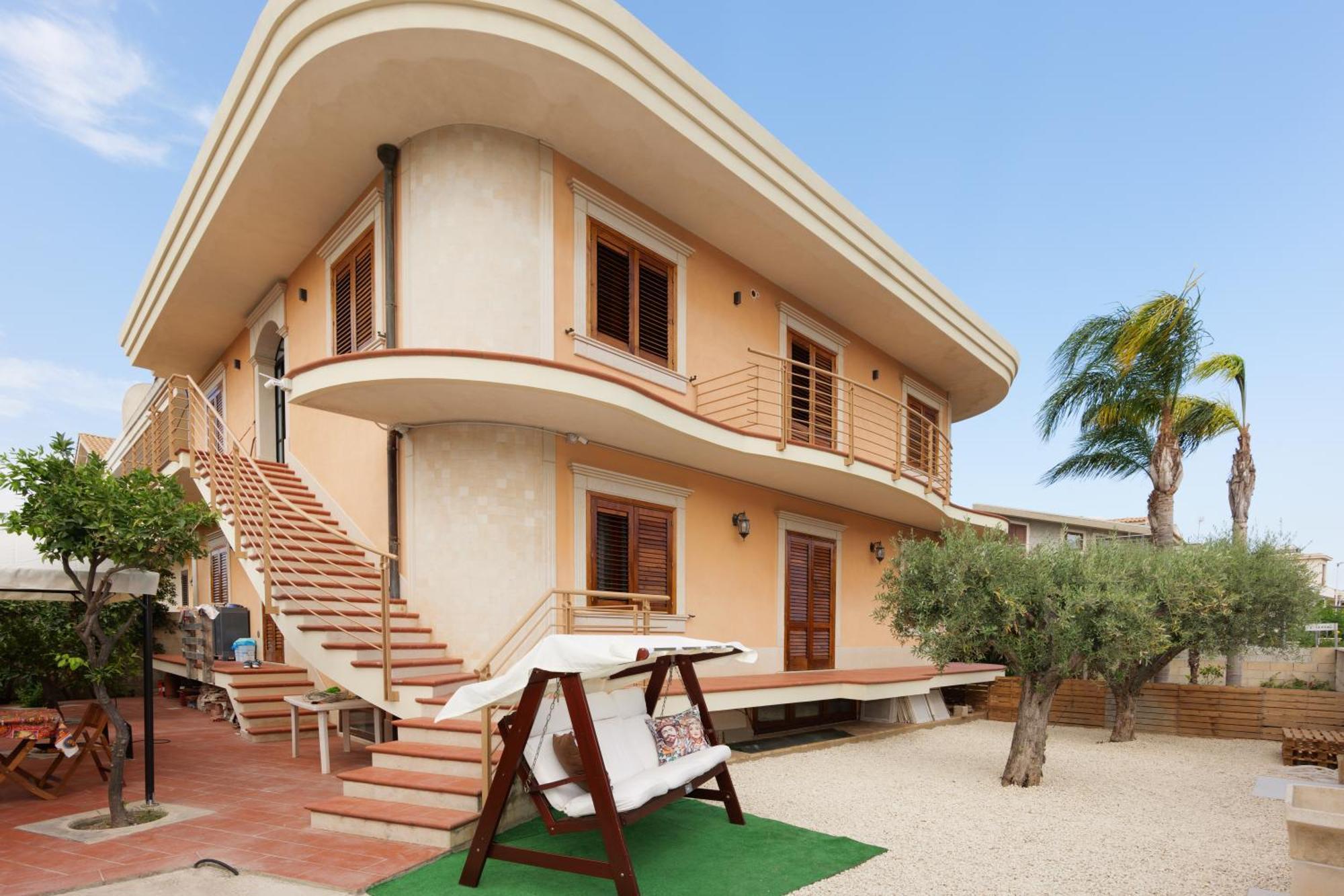 Villa Benazar Luxury House 150 Meters From The Beach Авола Екстериор снимка